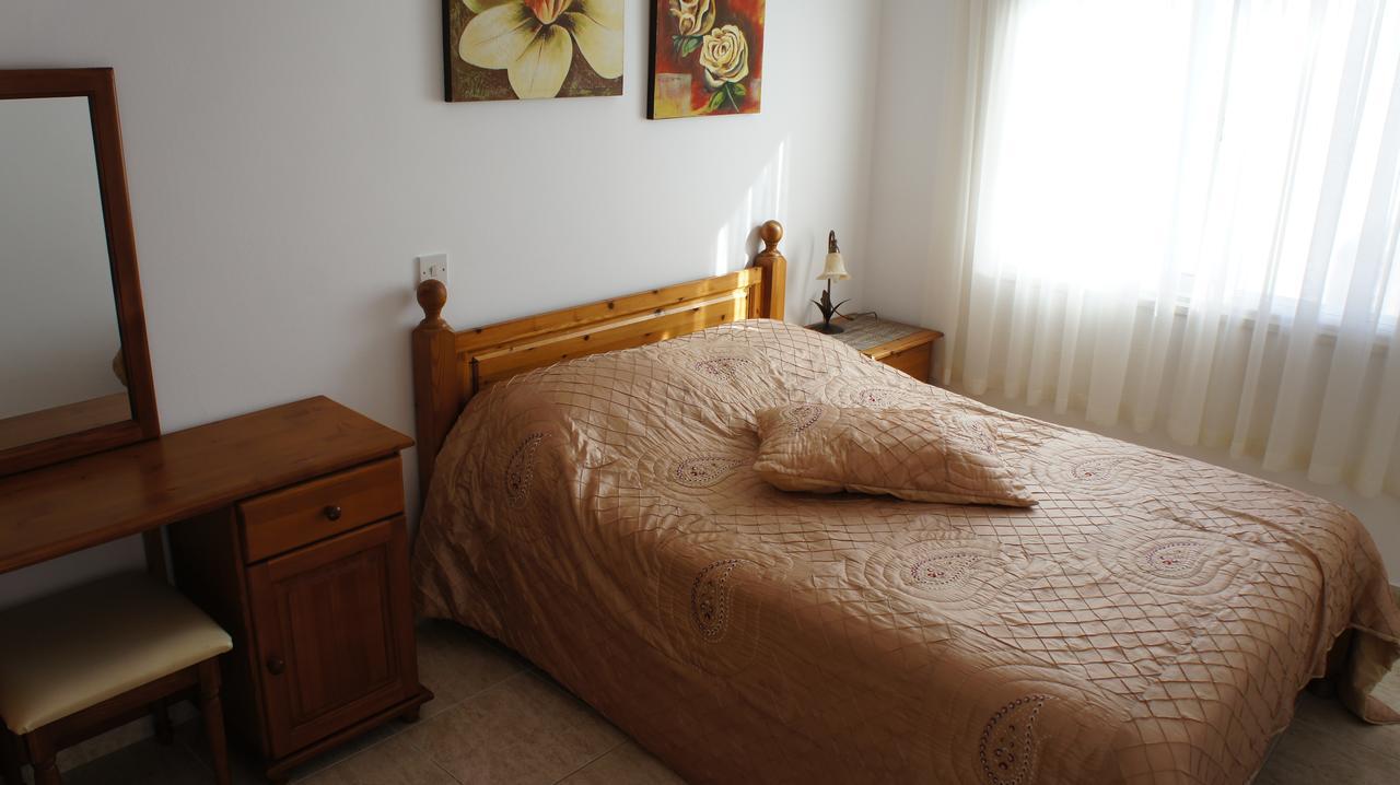 Limnaria Westpark 129 Apartment Пафос Екстериор снимка